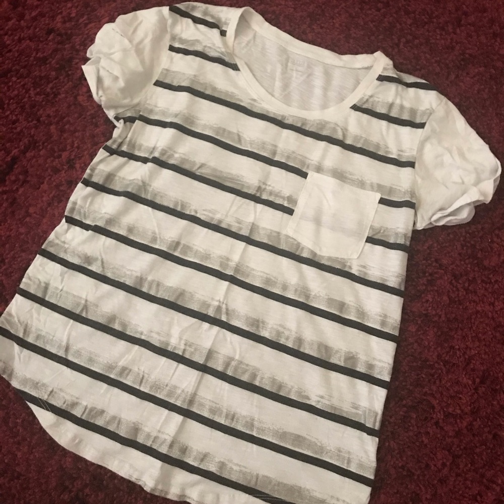 Black/White/Gray Shirt